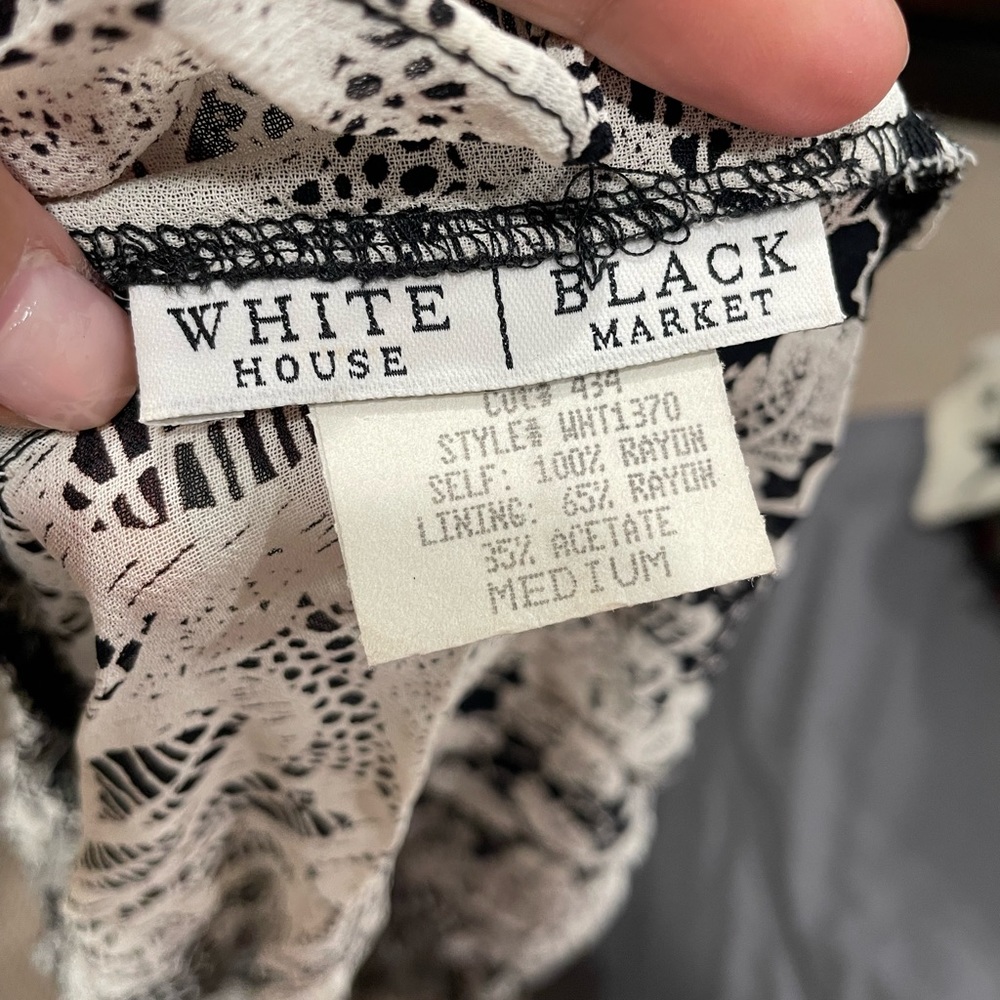 WHITE HOUSE BLACK MARKET BLOUSE - Picture 5 of 5
